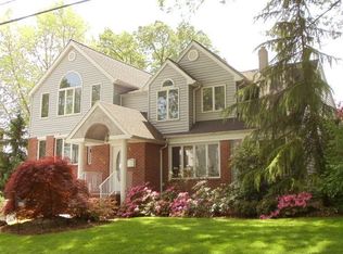 138 Ridge Rd, Nutley, NJ 07110