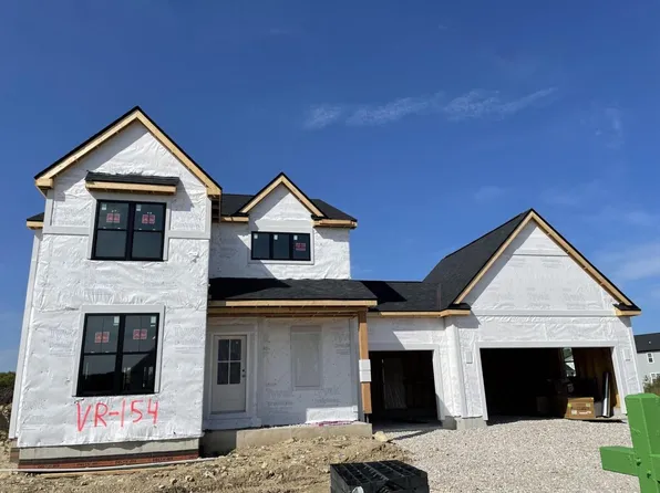 N66W25720 Big Sky DRIVE, Sussex, WI 53089