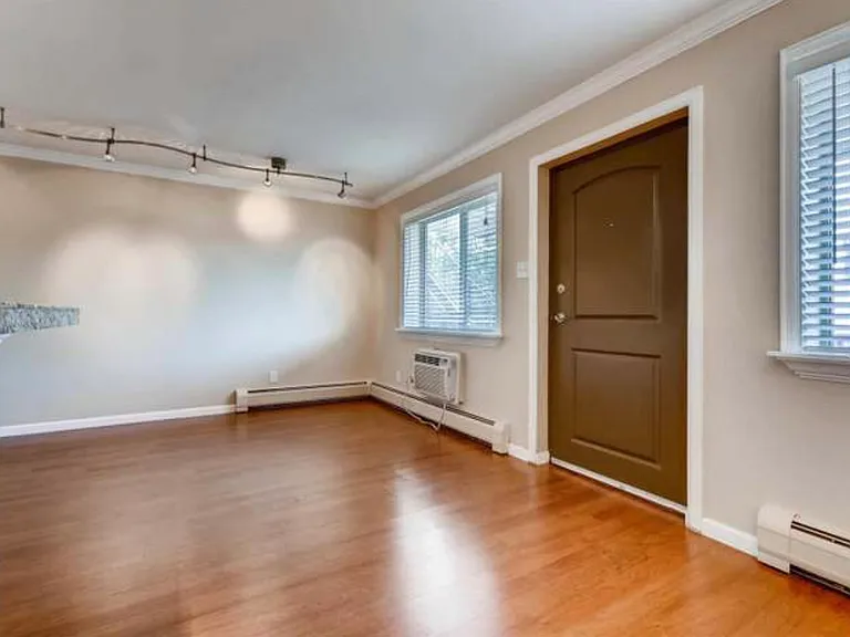 1062 Josephine St #9 — Photo 5