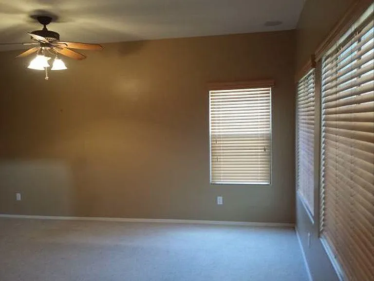 17743 W Hearn Rd — Photo 10