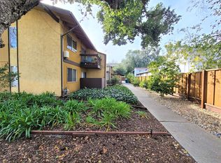 1325 Mills St #8, Menlo Park, CA 94025