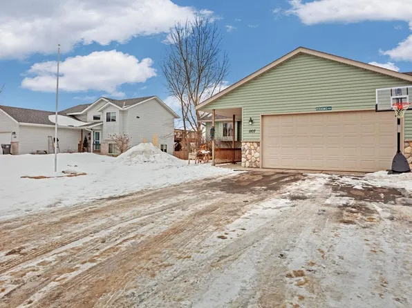 1107 9th St NE, Milaca, MN 56353