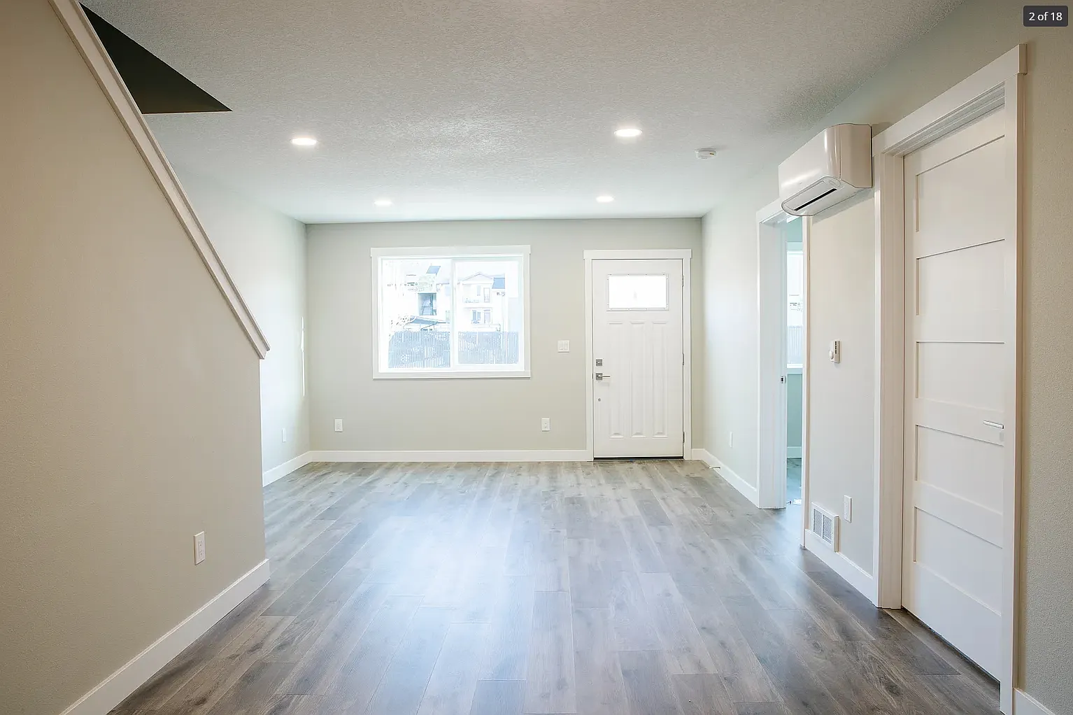 3 bed, 1300 sqft, $2,150 — Photo 3