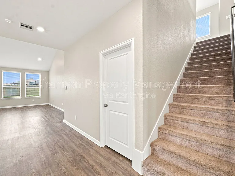 32311 Melbrooke Dr — Photo 17