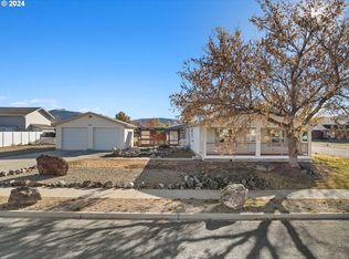965 L St, Baker City, OR 97814