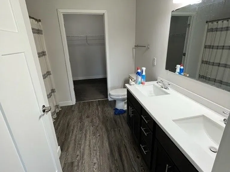 Cottage Grove Commons: Limestone — Photo 36
