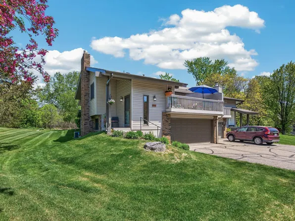 9625 Hampshire Ln, Eden Prairie, MN 55347