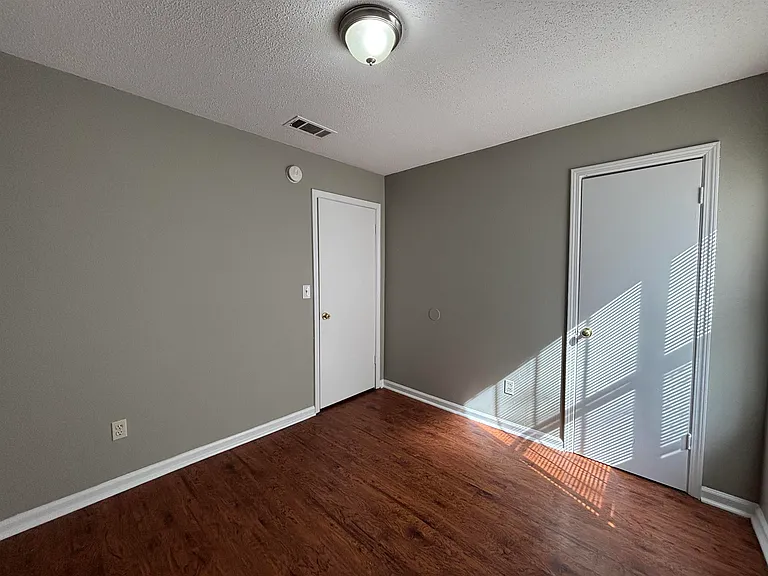 4450 Arnold Cv — Photo 6