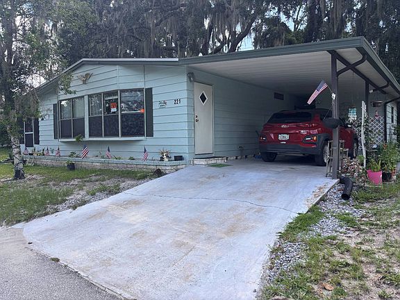 4th image of 221 Oakleaf Cir #3