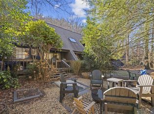 655 Riverside Dr, Ellijay, GA 30540