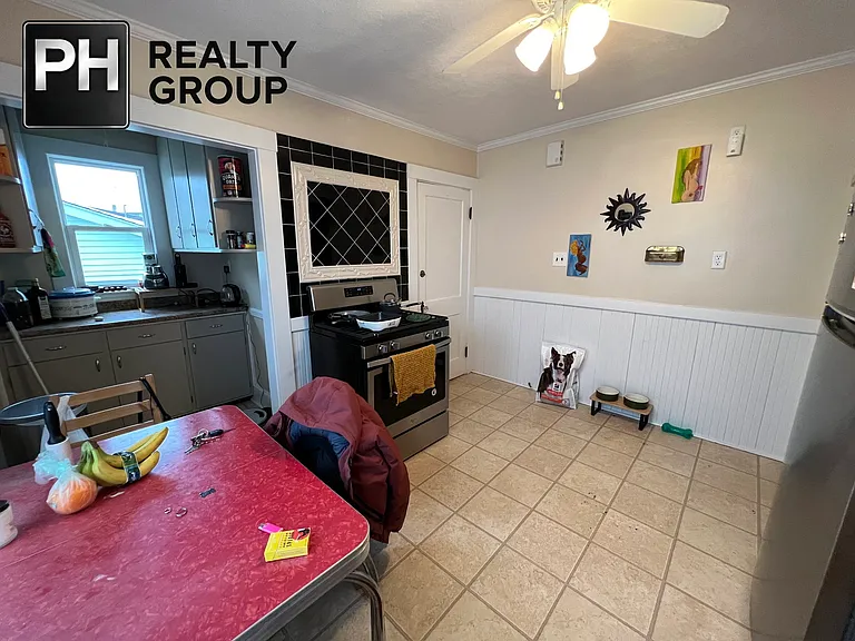 385 Arlington St #1 — Photo 15
