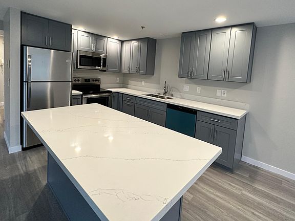 2nd image of 3019 NE 130th St APT 203