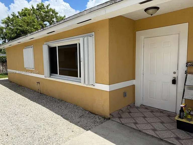2635 NW 24th Ave — Photo 3