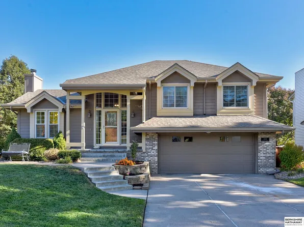 4506 Longview St, Papillion, NE 68133