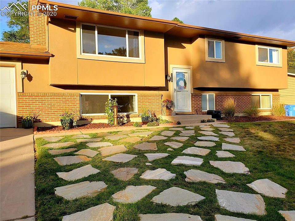 2nd image of 4619 Bella Dr