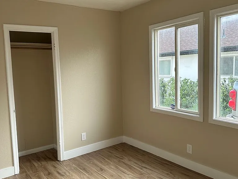 227 E Louise Ave — Photo 18