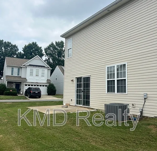 9247 Cranfield Ln — Photo 10