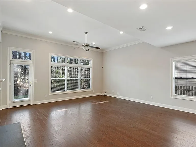 1536 Habershal Rd NW — Photo 9