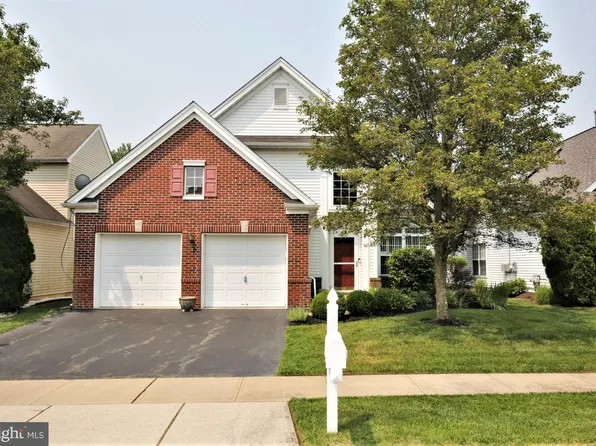 147 Tunicflower Ln, West Windsor, NJ 08550