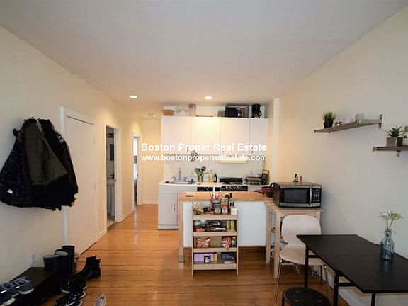 77 Phillips St. #2 Boston - Beacon Hill Unit Photo 2 (1)