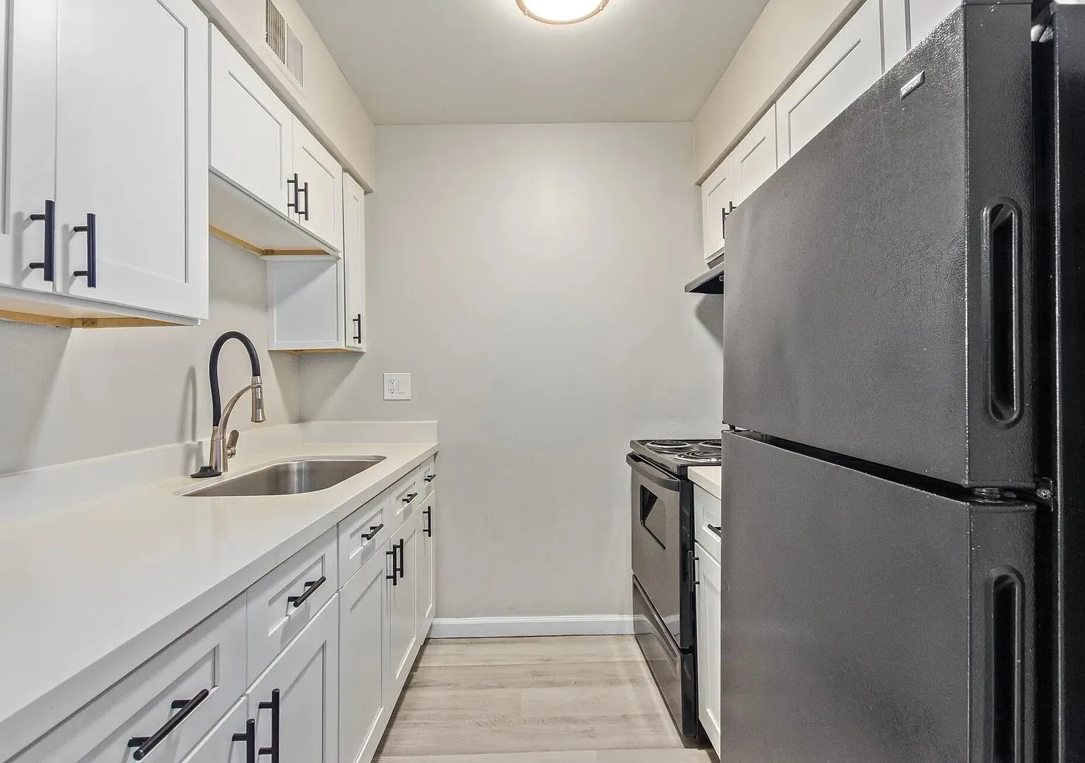 Welcome Home to Arcadia Cottages! — Photo 3