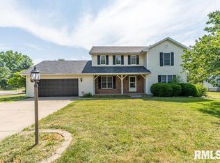 1 Peppertree Ct, Washington, IL 61571