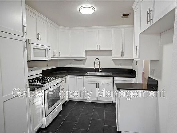 2nd image of 25649 Almendra Dr