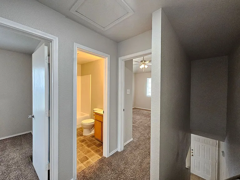 4601 Hudson Dr #D — Photo 9