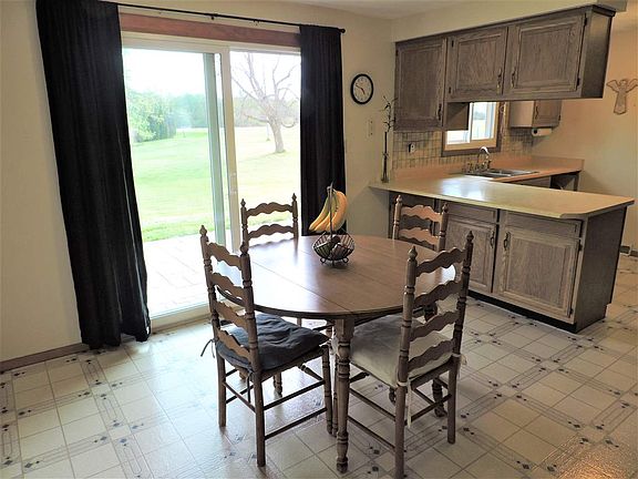 5th image of 15024 W Carlton Ct