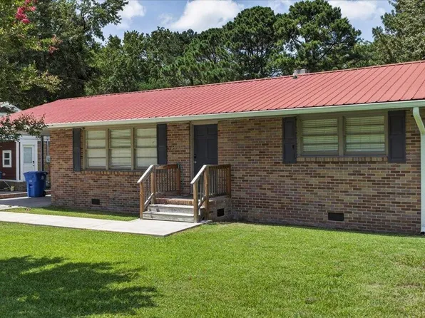 1450 N Sherwood Dr, Charleston, SC 29407