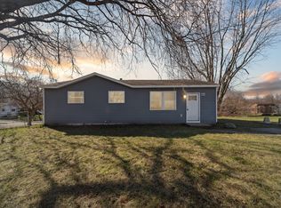 4101 Heathgate Dr, Lansing, MI 48911