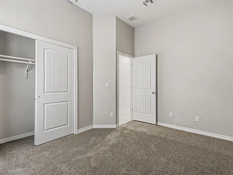 13349 Cinderford Ave — Photo 25