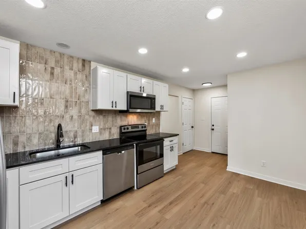 1218 SW Ordnance Rd, Ankeny, IA 50023