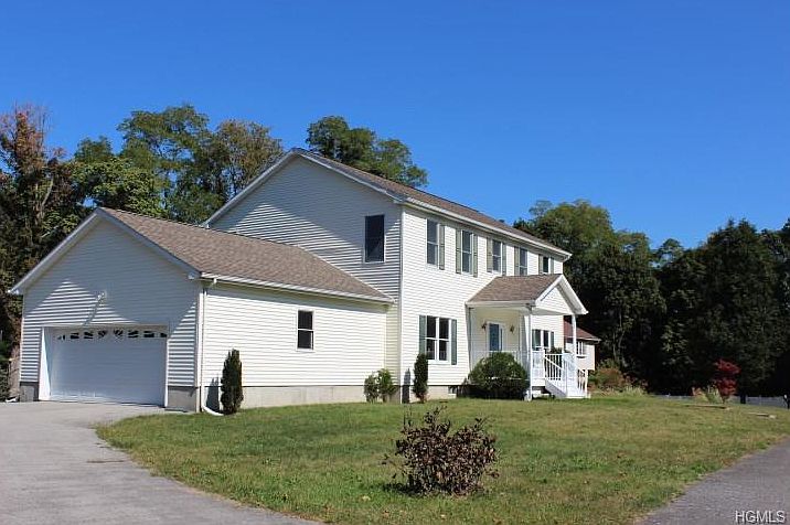 1st image of 3 Leo Ln