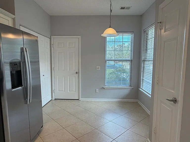 28 Darby Creek Ct — Photo 6
