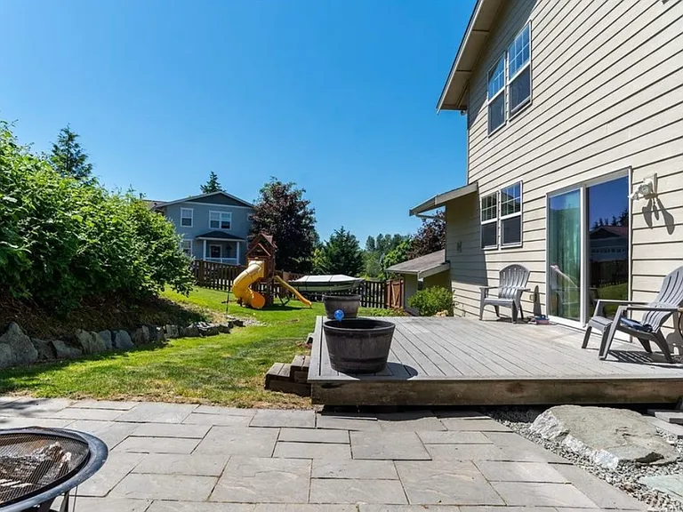 1119 N Waugh Rd — Photo 31