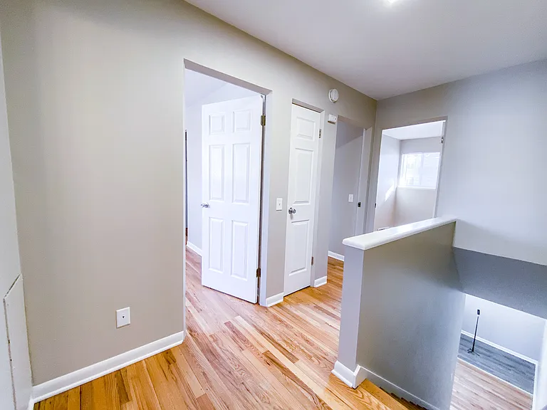 1101 Catalpa Cir — Photo 8