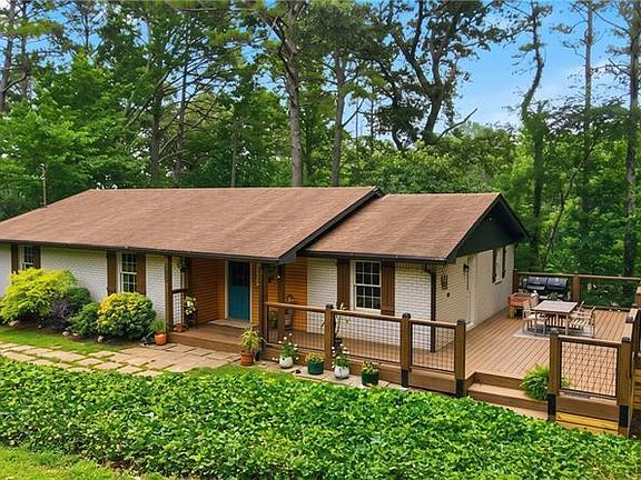 2nd image of 1225 Dewberry Ln