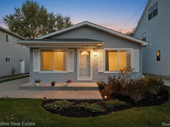 3560 Royal Ave, Berkley, MI 48072