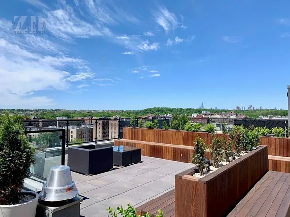 25 East 19th Street image 11 of 12