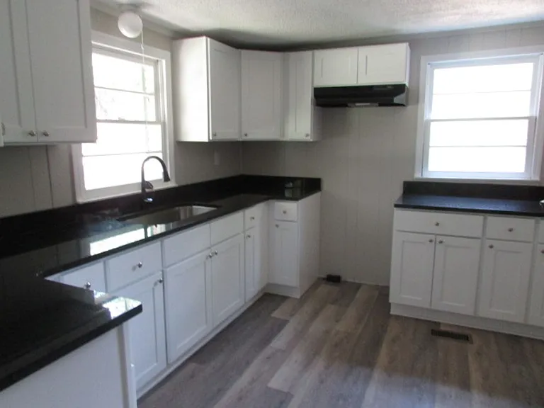 5855 Cane Savannah Rd — Photo 6