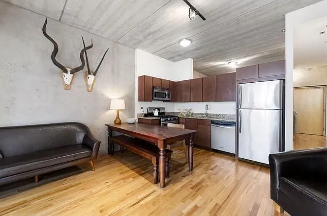 630 N Franklin St #417 — Photo 4