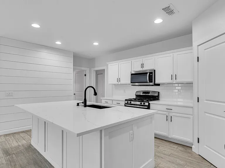 11790 Forest Park Cir — Photo 25