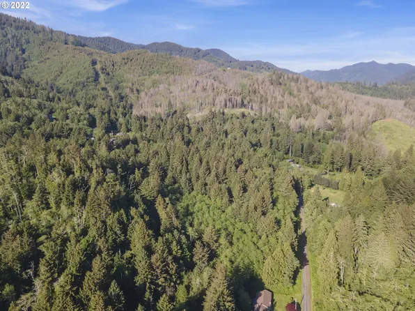 Willowbrook Dr #2200, Tillamook, OR 97141