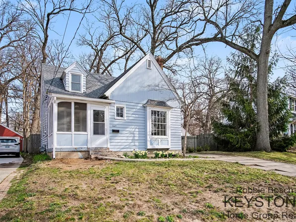 1321 Ballard St SE, Grand Rapids, MI 49507