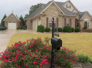 264 Plantation Springs Dr, Florence, AL 35630