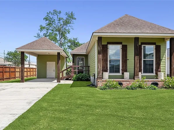 535 E 1st St, Belle Chasse, LA 70037