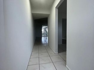 3181 W Hallandale Beach Blvd #203, Hallandale, FL 33009