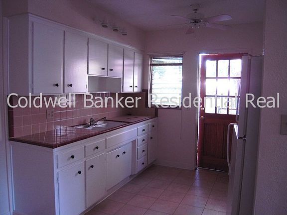 Immaculate Retro Kitchen