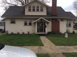 820 Gorley St, Uhrichsville, OH